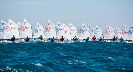 Sailing Point Easter Regatta_Burja v jadrih optimistov_foto_Veronika Macarol